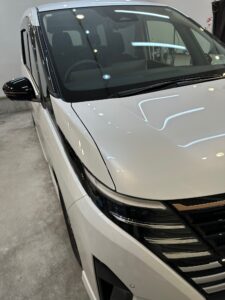 群馬県伊勢崎市で新車ニッサンセレナ
ガラスコーティング施工後
