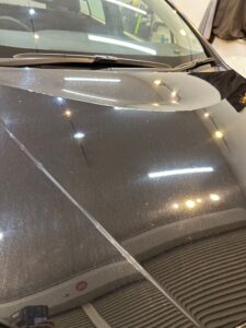 群馬県伊勢崎市でトヨタ プリウス
研磨前陥没シミ