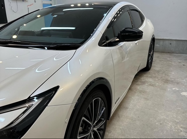 トヨタ 60プリウス
1工程研磨+ネオガイアセラミック塗料コーティン施工
群馬県伊勢崎市　AutoCleanBase