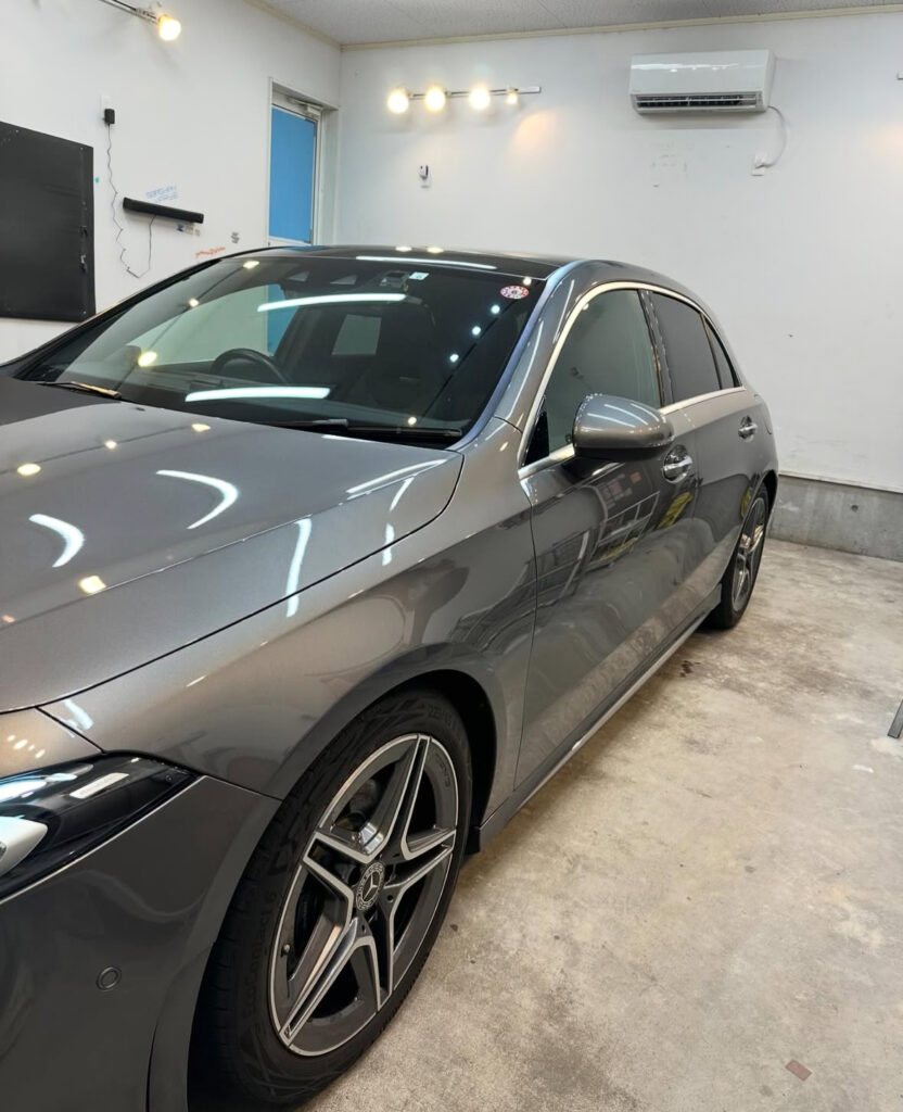 メルセデスベンツA180
中古車｜メンテナンス
研磨なしガラスコーティング
施工後