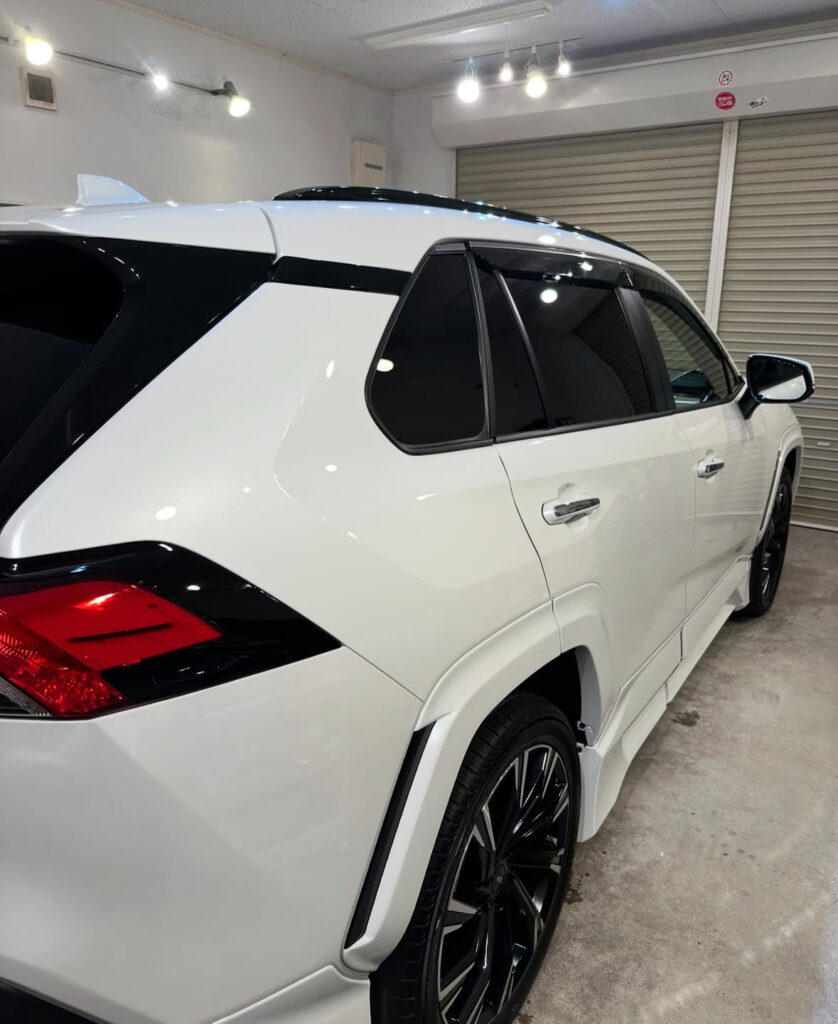 群馬県伊勢崎市
トヨタRAV4
1工程研磨
セラミックコーティング
施工後