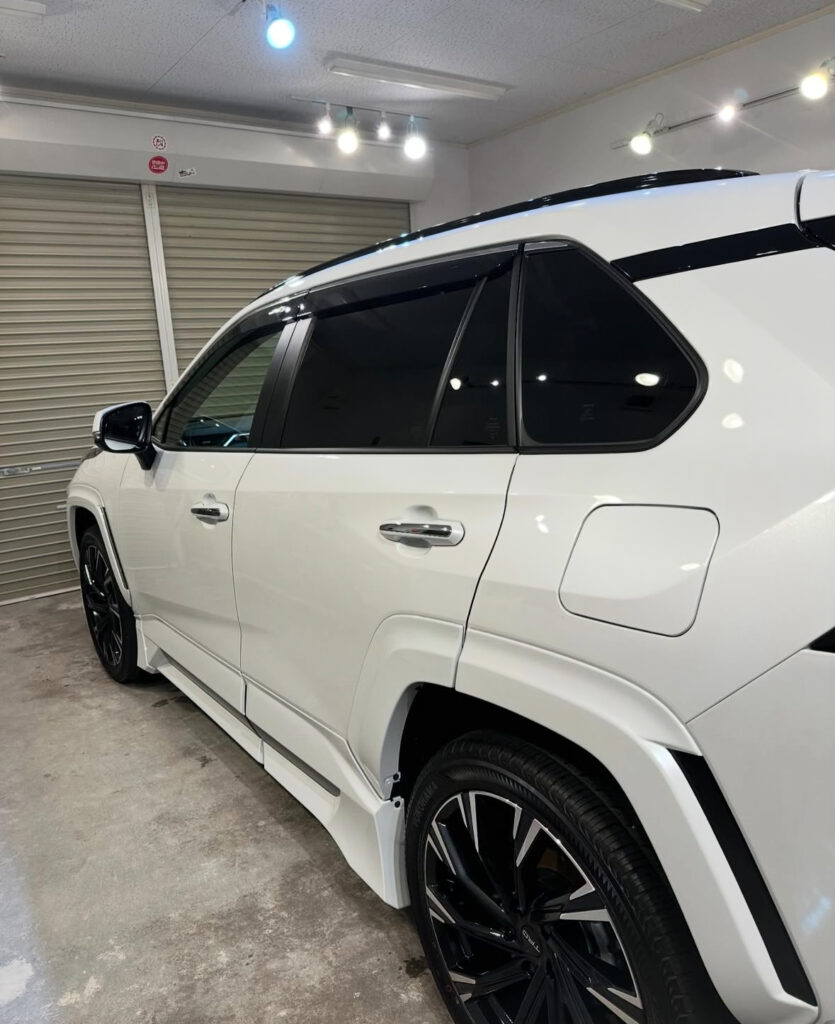 群馬県伊勢崎市
トヨタRAV4
1工程研磨
セラミックコーティング
施工後