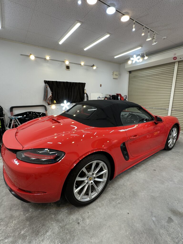 群馬県伊勢崎市|ポルシェ718ボクスター(赤)のガラスコーティング施工後のボディ